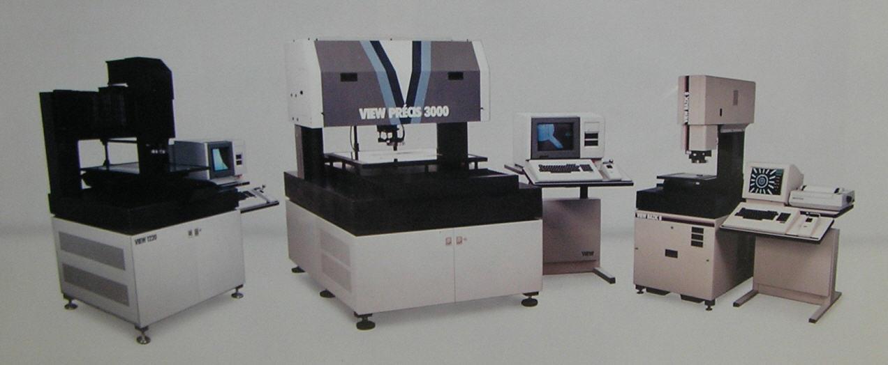 Optical coordinate measuring machine in a metrology lab